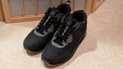 Nike Undefeated x Air Max 90 Anthracite for Sale | Authenticity