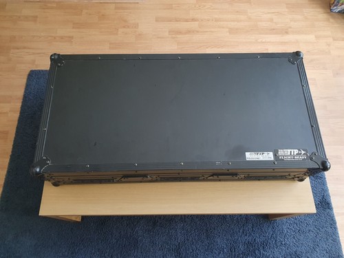 Pionner 2x CDJ-2000 + Flight case + FREE 1x DJM-600 All cables - Picture 12 of 12