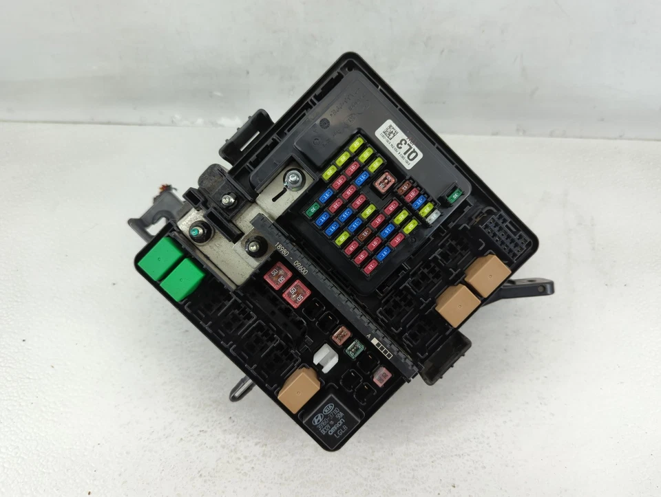 Módulo de relé de caja de fusibles Kia Sportage 2017-2019 91941-d9520 LIPTD Foto 2 de 4