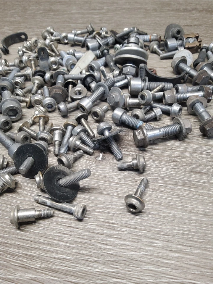 2021 21 21-25 BMW G310R G310 разные болты винты оборудование DL-688 - Изображение 4 из 4