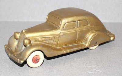 VINTAGE NATIONAL PRODUCT STUDEBAKER SEDAN ''GIANT WORLD'S FAIR'' DIECAST 6.25''