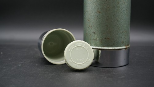 Aladdin Stanley Thermos No. A-944C Quart 1970's Vintage Hot/Cold w/Cup & Stopper - Picture 7 of 9