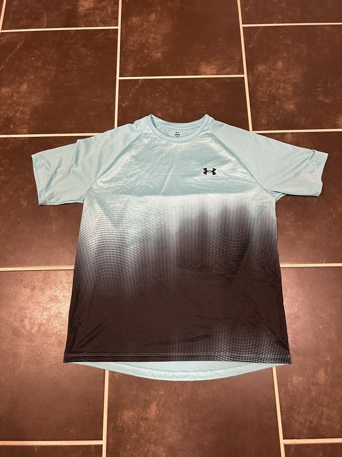 Under Armour T Shirt Sz L Men's Short Sleeved Crew Neck Teal/Black Ombré Polka