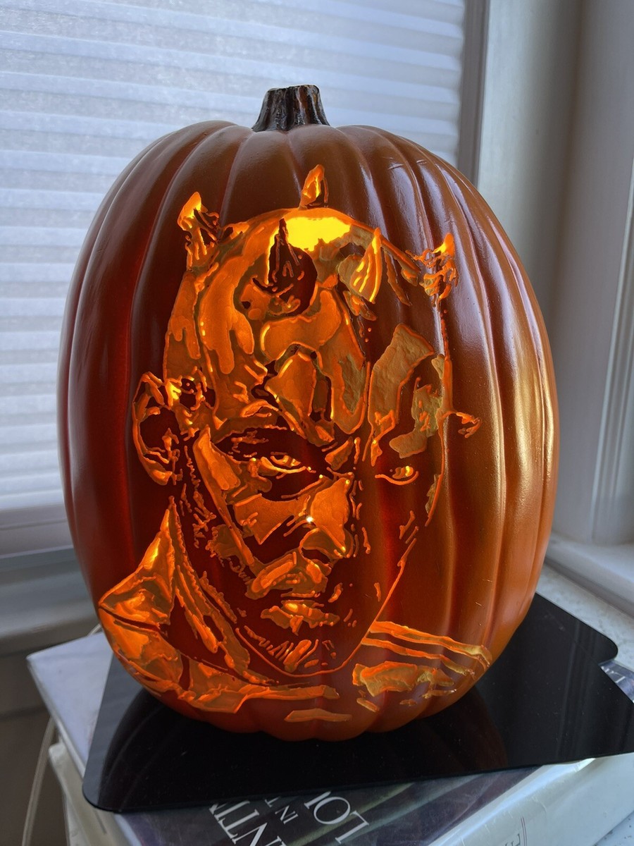 Darth Maul Pumpkin Stencil darth-maul-pumpkin-stencil