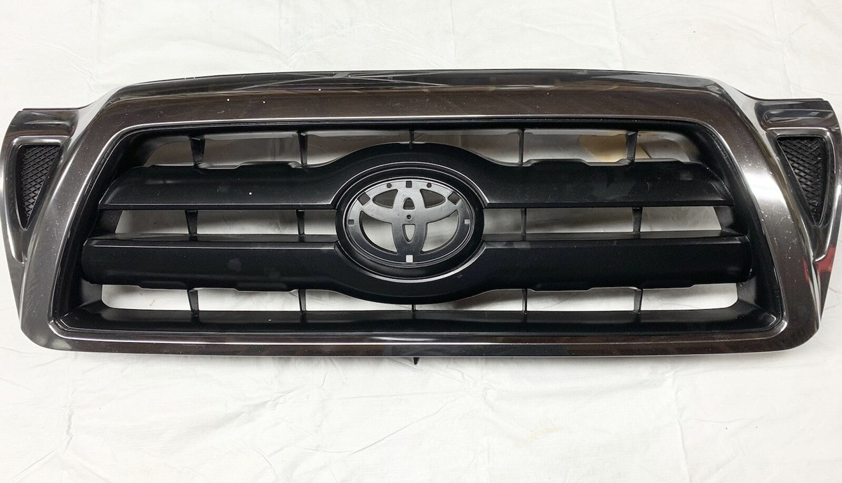2005-2010 Toyota Tacoma Chrome OEM Grille 53100-04350 | eBay