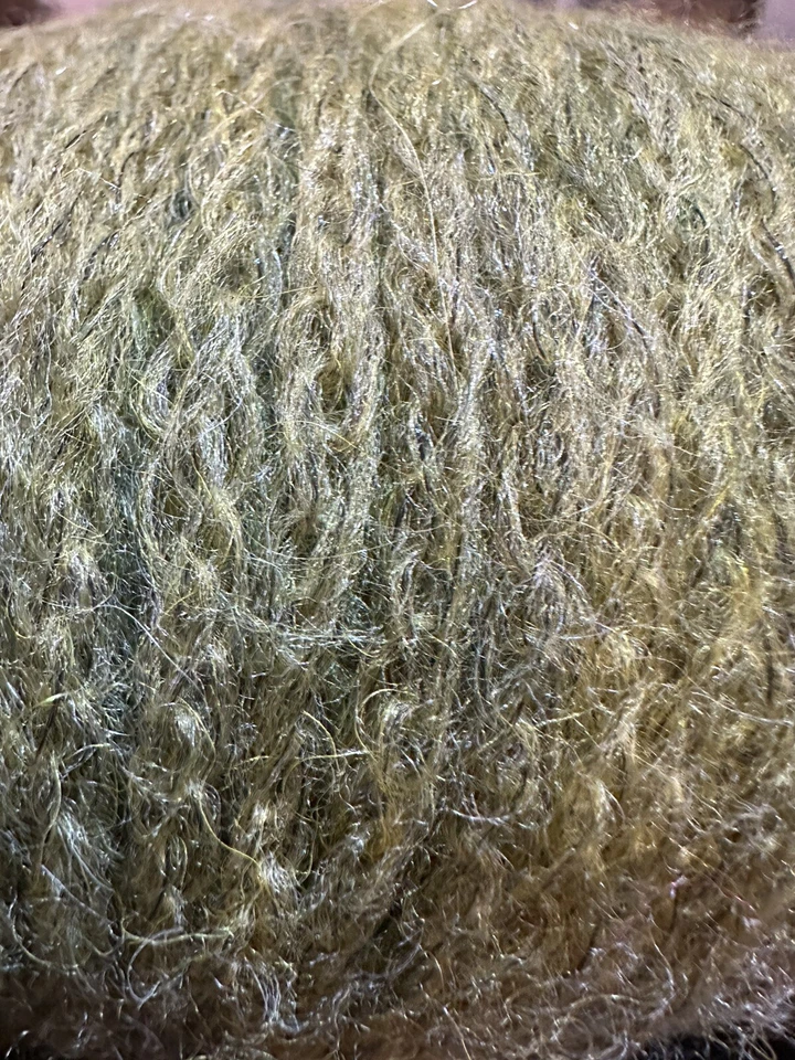 Mondial Soave Merino Extra Fino 2 madejas de verde Foto 3 de 3