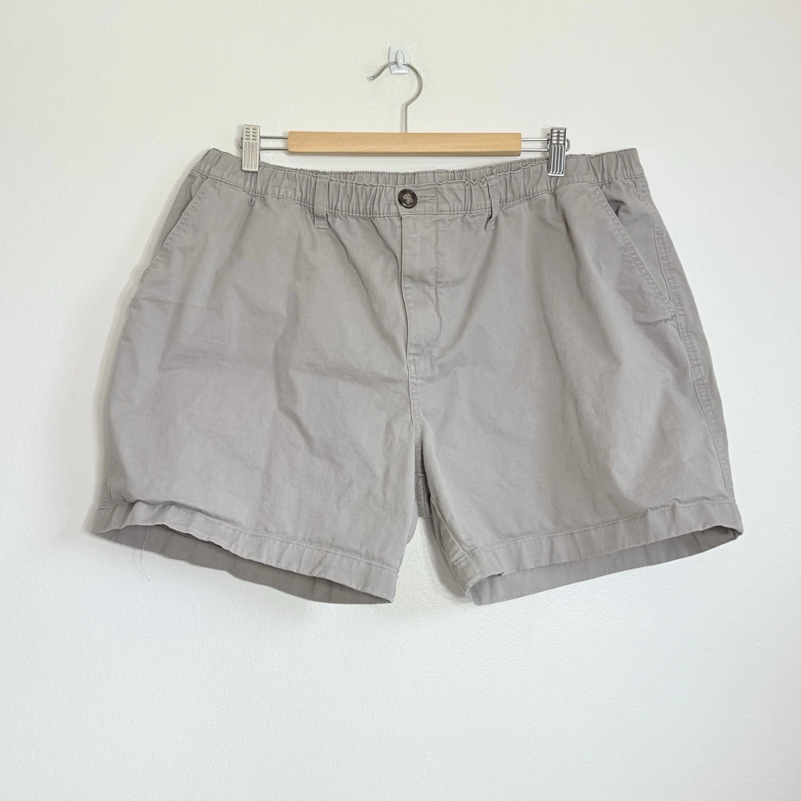Chubbies Reg. Fit 5.5” Inseam Boomshakalaka! Gray #SM22BAS0026. Size XXL