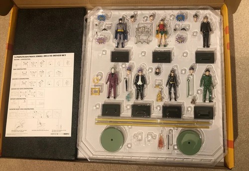 Mezco Batman (1966) 5 Points Deluxe Box Set NEW Stock - Picture 13 of 14
