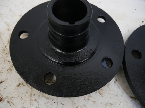 Willys Jeep Truck Timken Rear Axle Hubs - Picture 5 of 6