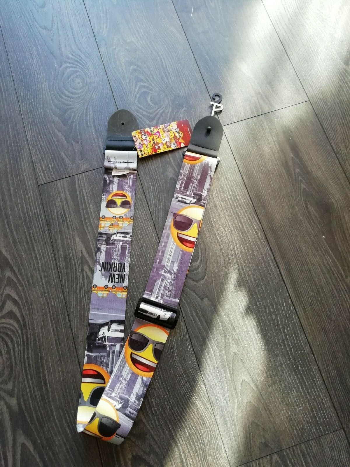 PERRI'S EMOJI GUITAR STRAP LPCPE-8200