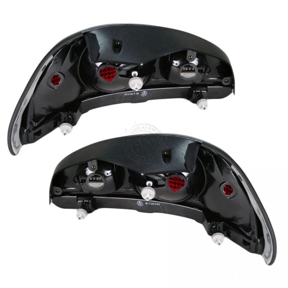 Juego de luces traseras laterales para conductor y pasajero DEPO para Pontiac Grand Prix 1997-2003 Foto 2 de 4