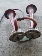 Vintage Italian Air Horns Ferrari Maserati Alfa Romeo Fiat Vintage Italian Air Horns Ferrari Maserati Alfa Romeo Fiat