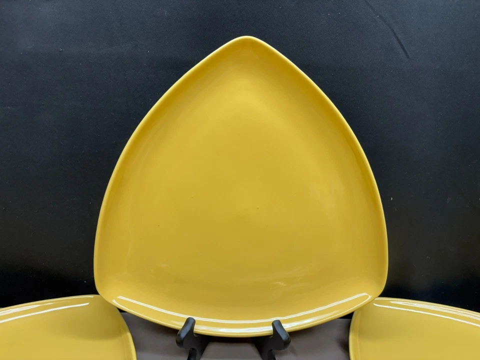 Homer Laughlin Triángulo "ORO / AMARILLO" ~ Juego de 4 ~ Platos de Cena ~ 11 1/4" Foto 2 de 4