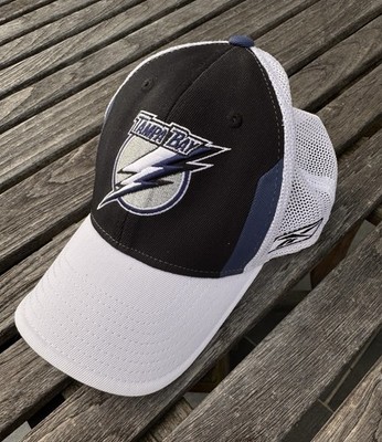 Reebok NHL Tampa Bay Lightning Mesh Trucker Cap schwarz/weiß/blau