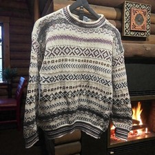 Vintage Woolrich - Men's Wool Crew Neck - Knit Sweater