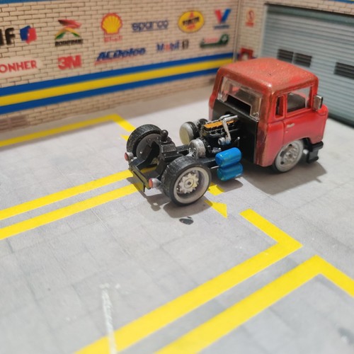 1/64 Jeep FC Hotwheels Super Custom - Picture 7 of 8