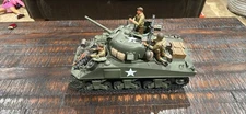 21st Century Toys Ultimate Soldier 1/18 WWII US M4 Sherman Tank green paint