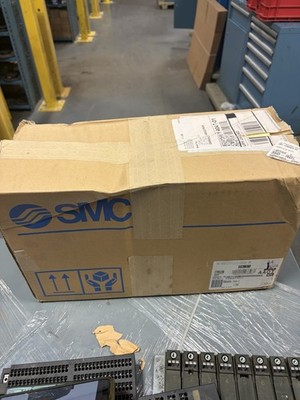 NEW SMC VBA40A-T04-Z Pressure BOOSTER REGULATOR