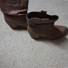 Women s Brown Ankle Bootie Boots Pull-On Strap Accents Round Toe Solid