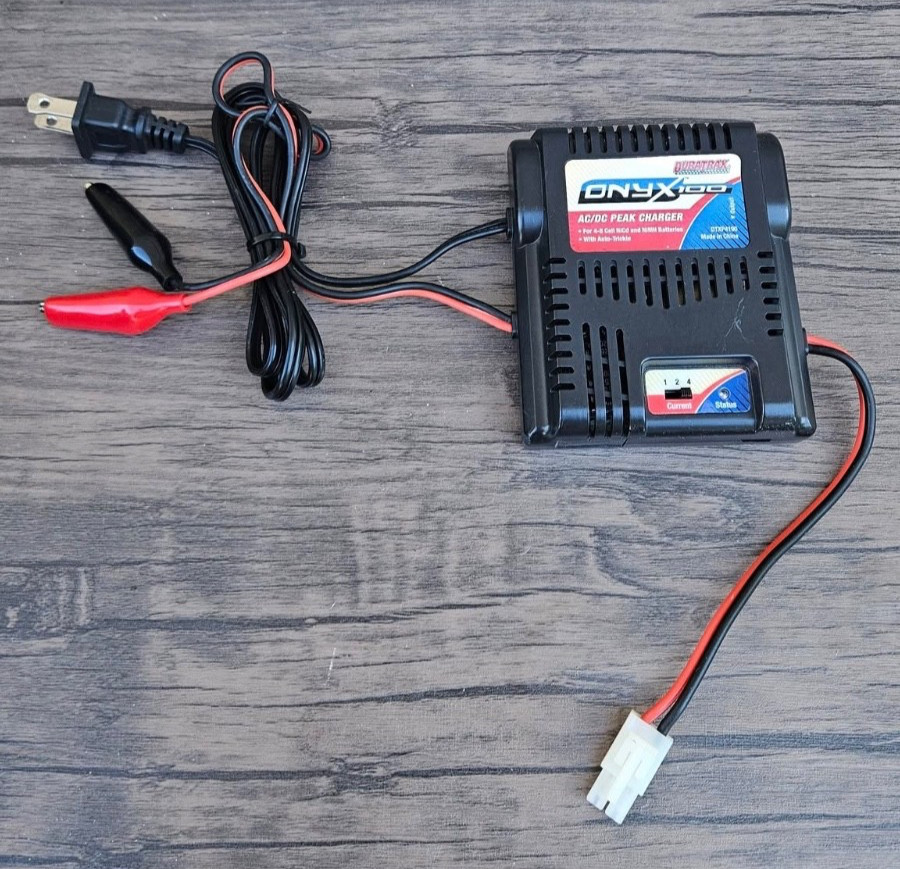 Duratrax Onyx 100 Ac/dc Peak Charger NiCd NiMH DTXP4190 RC Charger A6
