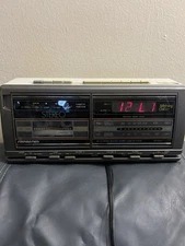 Vintage Soundesign electronic digital clock stereo radio cassette recorder