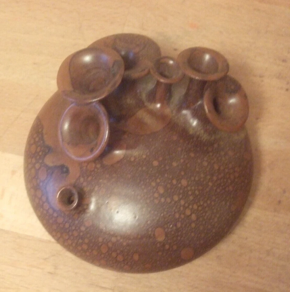 Kleine Vase für 7 kleine Schnittblumen Vintage Ton Alien-Optik giger gore death - Bild 3 von 4