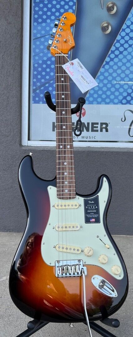 Fender American Ultra Stratocaster Guitar Rosewood Fretboard, Ultraburst w/Case