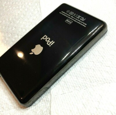 Apple iPod classic 7th Generation Gray Black 512GB MP3 Excellent