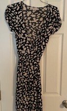 Ann Taylor Loft Wrap Black Cream Dress Size M Patterned Short Sleeve Knee Length