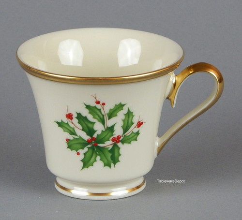 Lenox HOLIDAY DIMENSION Set/s of 2 Cups & Saucers, MINT/SUPERB+! Holly & Berries - Picture 2 of 7