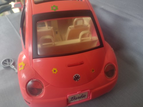 Mattel Barbie Doll Volkswagen VW Pink Beetle Bug Car 2000 Trunk Key & Seat Belt - Picture 6 of 13