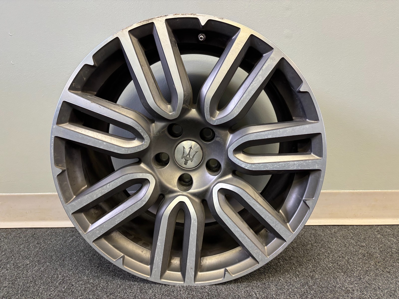 2015-2018 Maserati Ghibli  19" x 10" Rear Alloy Factory  Wheel Rim 670010629