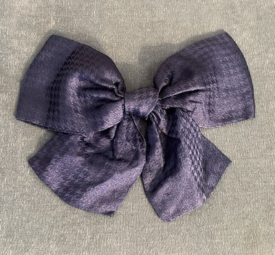 Vintage Van Horn Designs Navy Blue 100% Silk Houndstooth Bow Pin for Women
