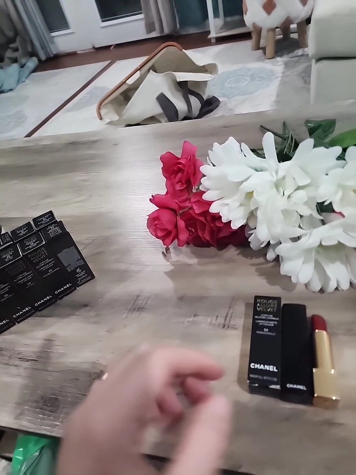 Chanel Rouge Allure Velvet Luminous Matte Lip Colour - # 54 Paradoxale  3.5g/... - Image 4 of 4