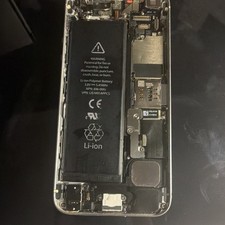 Apple iPhone 5 Silver/Black A1429 8MP Bluetooth Wi-Fi Smartphone Bar Style