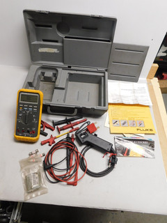 Fluke 88 Automotive Meter In Hard Case w/ Test Probes Clamps and Fuses Read