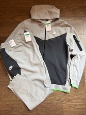 Tech Fleece Set