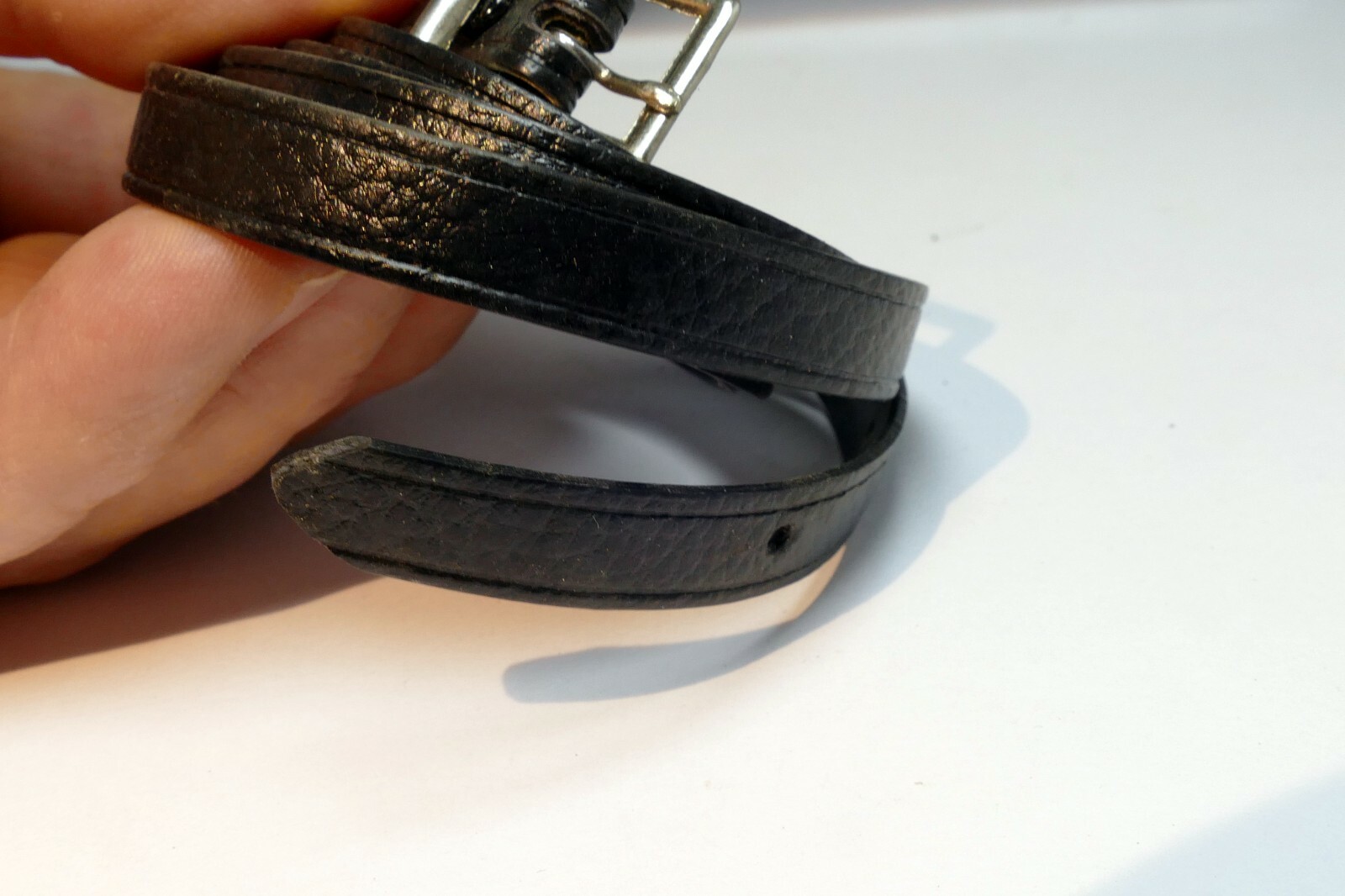 32" long Shoulder Strap narrow 1cm wide vinyl vintage (with one buckle only)