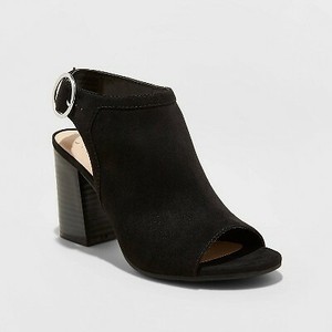 open toe stacked heel pumps