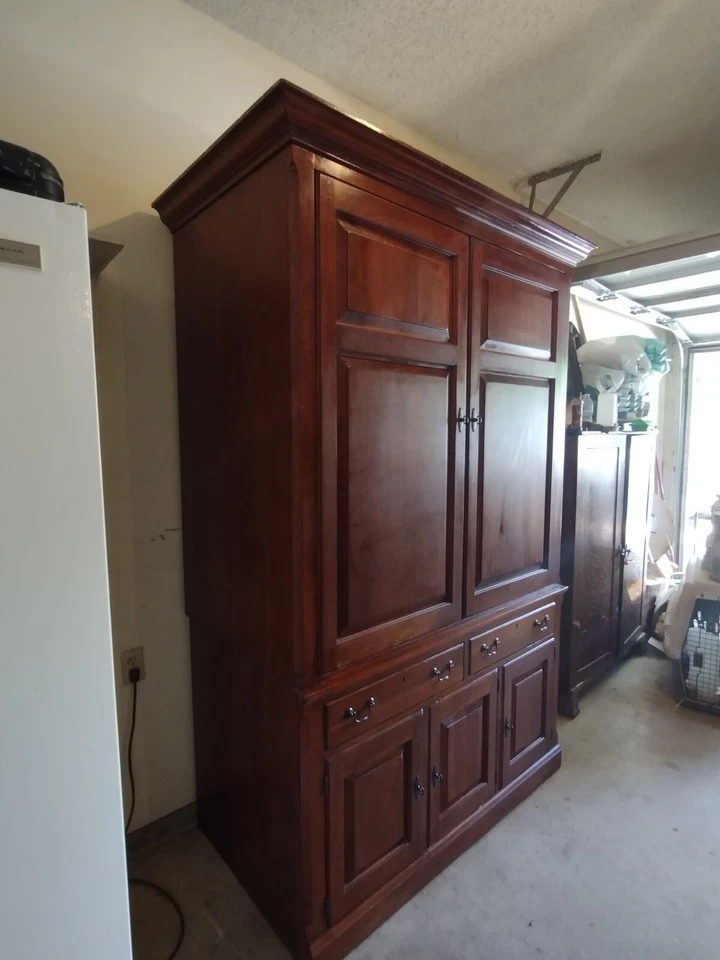 Armario de TV grande Lexington Bob Foto 2 de 4