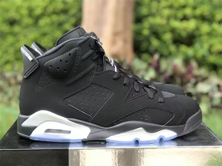 Nike Air Jordan 6 メタリックシルバー　ジョーダン6 Nike Air Jordan 6 Retro “Metallic Silver”が国内11月23日に