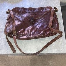 The Bridge Women’s Brown Leather Shoulder Bag, Zip Closure, Gold Hardware