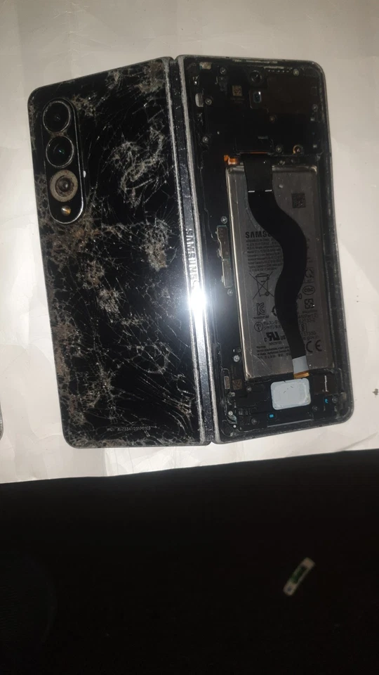 10x samsung(3xS10,3xS9,S21,S21ULTRA,S20,FOLD4),grade E,for parts - Image 3 of 4