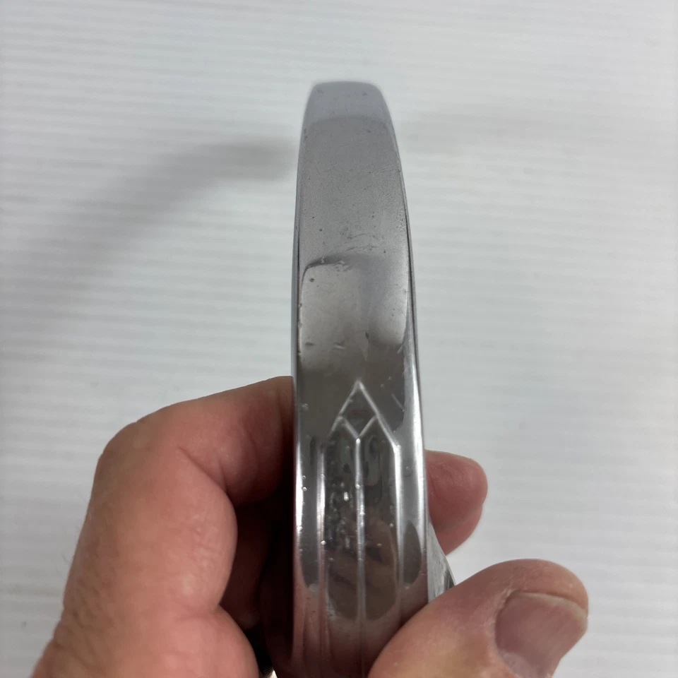 Manija de puerta cromada con flechas en relieve Ford Chevy Buick Olds años 30-40’s Foto 4 de 4