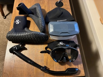 Snorkling Gear - Mask, Boots, Snorkel (SCUBAPRO, CRESSI)
