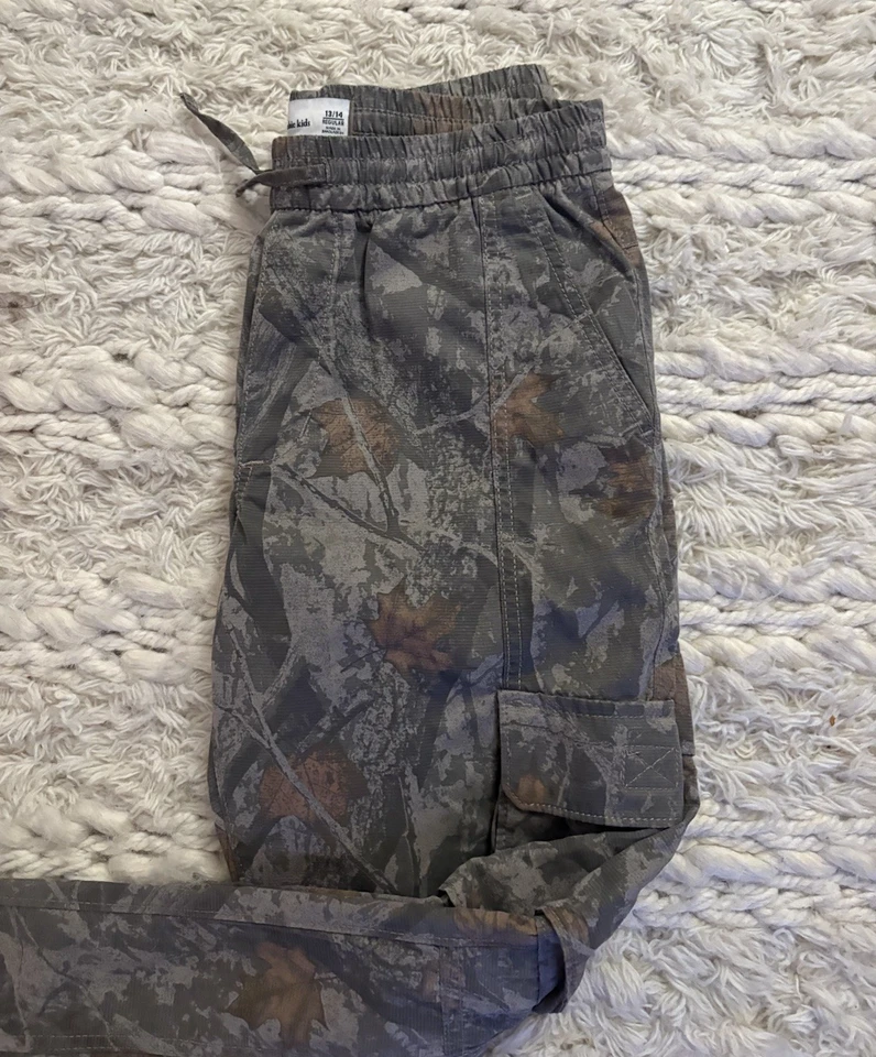 Pantalones Jogger Abercrombie Niños Camuflados Bolsillos Carga Jóvenes Niños Talla 13/14 Regular Foto 2 de 4