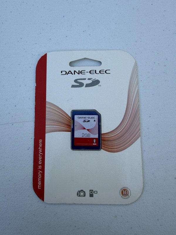 Dane-Elec SD 2GB High Capacity Memory Card Class 2 10-Year Warranty