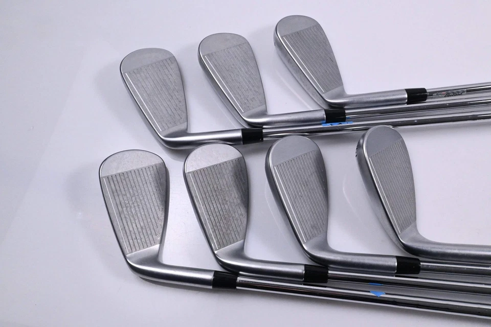 Cleveland Zipcore XL Irons / 5-PW+GW / Stiff Flex KBS Tour Lite Shafts - Image 3 of 4