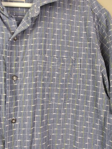 Tommy Bahama Men's Short Sleev Shirt Size Lg Embossed Green White Stripes - Picture 2 of 8