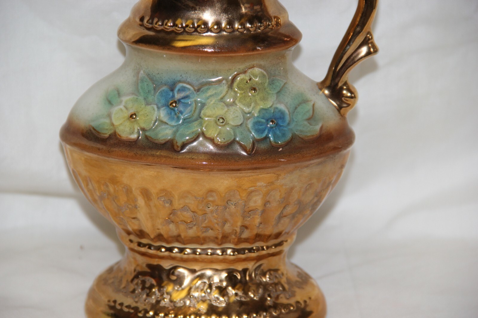 Vintage James B. Beam Distilling Co Genuine Regal China Liquor Bottle